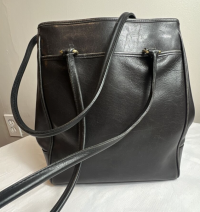 penelope bag back.png