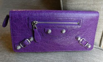 Balenciaga_Wallet.jpg