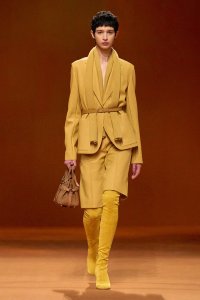 00029-hermes-fall-2023-ready-to-wear-credit-gorunway.jpg
