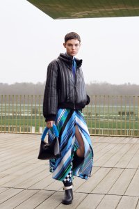 00024-longchamp-fall-2023-ready-to-wear-credit-brand.jpg