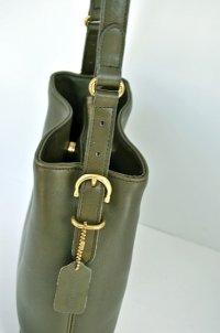 9809_Equestrian Compartment Bucket-sm-b.jpg