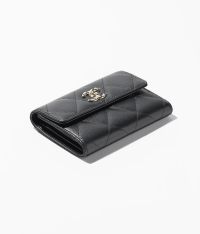 chanel_flapwallet1.png