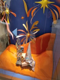 Hermes window 02.jpg