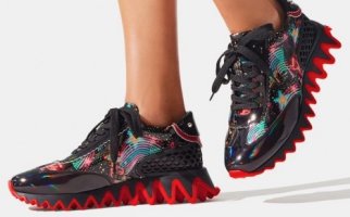 1230453m039-1230453m039-hover-ecommerce-christianlouboutin-loubisharkdonna-1230453_m039_2_120...jpeg