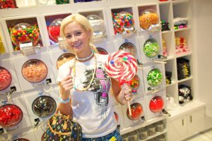 Holly Madison.Sugar Factory.Trouville.jpg