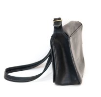 *Coach_blk_flap_bag_light_buckles003.jpg