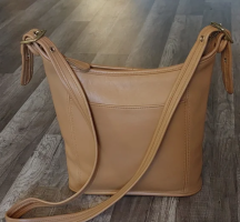 poshmark vntgcoachlove fake coach J8P-9816 front.png