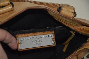 BALENCIAGA-LISTONOSZKA-SKKORA-IDEALNY-STAN-05K-Kod-producenta-129V3.jpeg