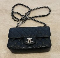 chanel mini.jpg