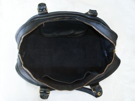 large soft satchel073.jpg