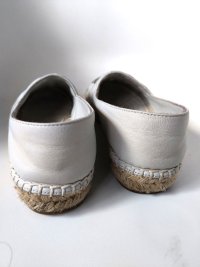 chanel_embroidered_espadrille_1687049806_5512124f_progressive.jpg