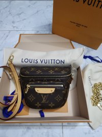 PSM - Misalignment. Just purchased this piece from the LV website