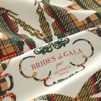 brides-de-gala-tartan-scarf-45--894052S 03-detail-wm-4-0-0-1600-1600-q99_g.jpg