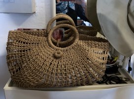 rattan1.jpg