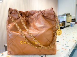 Chanel 22_Caramel.JPEG