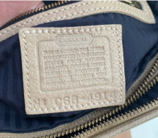 4914 - poshmark.png