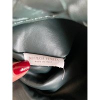 black-leather-jodie-bottega-veneta-handbag-30254606-5_2.jpg