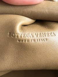 Can anyone ID this Bottega Veneta bag? Only told it's “vintage BV.”  Thanks!! : r/handbags