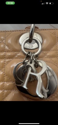 9F653EFF-D801-4C0A-A8B4-27B39D34C723.png