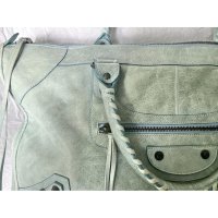 green-leather-city-balenciaga-handbag-35726700-5_5.jpg