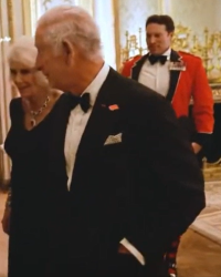 Jonny Mess Dress France.png