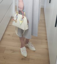 B.jpg