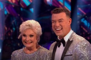 0_Strictly-fans-in-shock-after-Angela-Rippons-racy-move.jpg