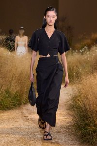 00038-hermes-spring-2024-ready-to-wear-credit-gorunway.jpg