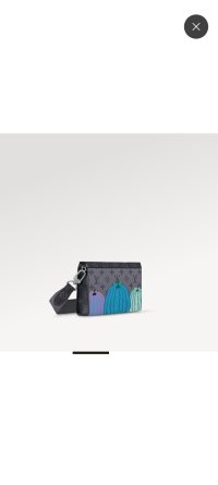 Screenshot_20231004_110647_Louis Vuitton.jpg