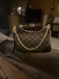 LV.jpg