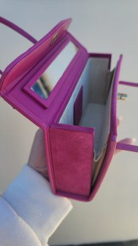 J1G-8323 5.jpg