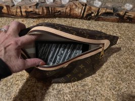 lv hr bumbag and kindle.jpg