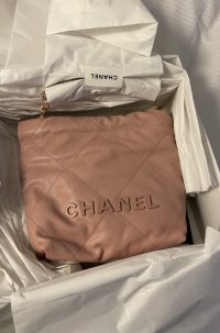 Chanel 22 bag 