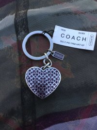1k05 sig C frame heart locket keyfob.jpg