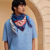 scarf-100--104064T 04-worn-1-0-0-2048-2048.jpg