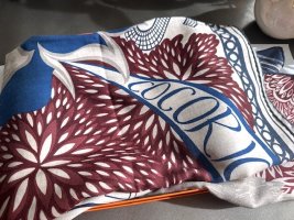 checkenscarf-2.jpg