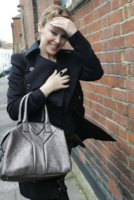 kylie easy2.jpg