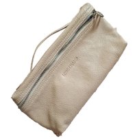lc pouch 1.JPG