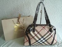 Burberry-01.jpg
