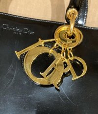 c96c2e5d-8502-44f4-8dd5-7b34fac3b023rres_01117.jpg