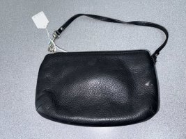 ParkWristletBlack_F49472_002.jpg