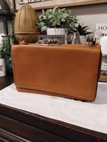 vtg coach 3.jpg