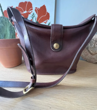 Binocular bag-3.png