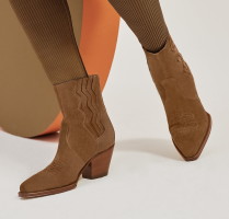 VegasBoots04.png