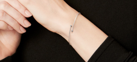 Hoop Bracelet.png