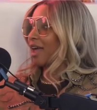 savannah James sunglasses 2.jpg