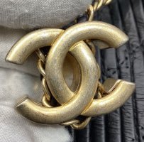 Chanel tarnish2.jpg