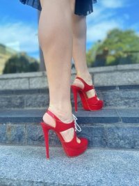 Louboutin-05.jpeg
