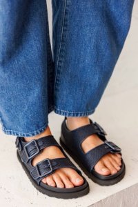 MilanoRaffiaLuxe-DarkNavyBirkenstockPoepke1_1024x1024 (1).jpg