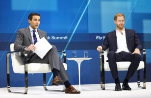 prince-harry-nyt-dealbook-summit-5-120424-99e510ead5bf4598883e13b9732a71c1.jpg